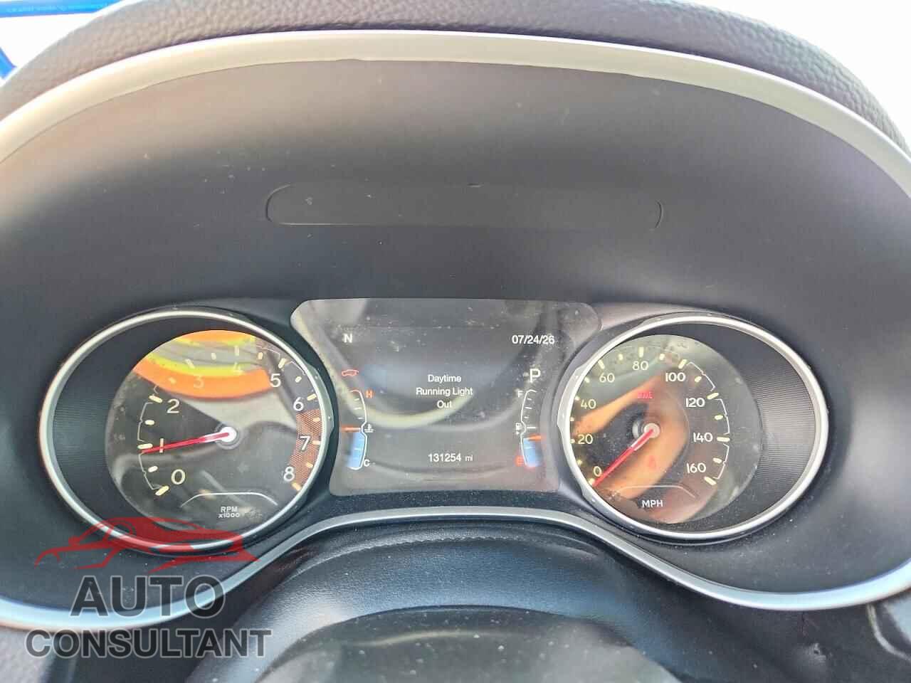 JEEP COMPASS 2018 - 3C4NJDCB5JT337601