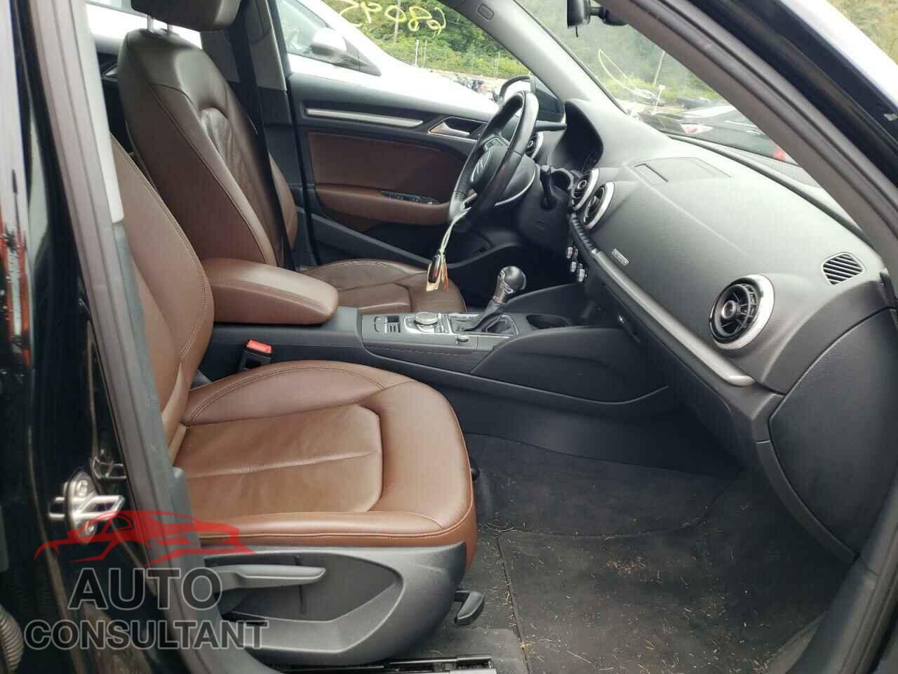 AUDI A3 2017 - WAUB8GFF0H1007085
