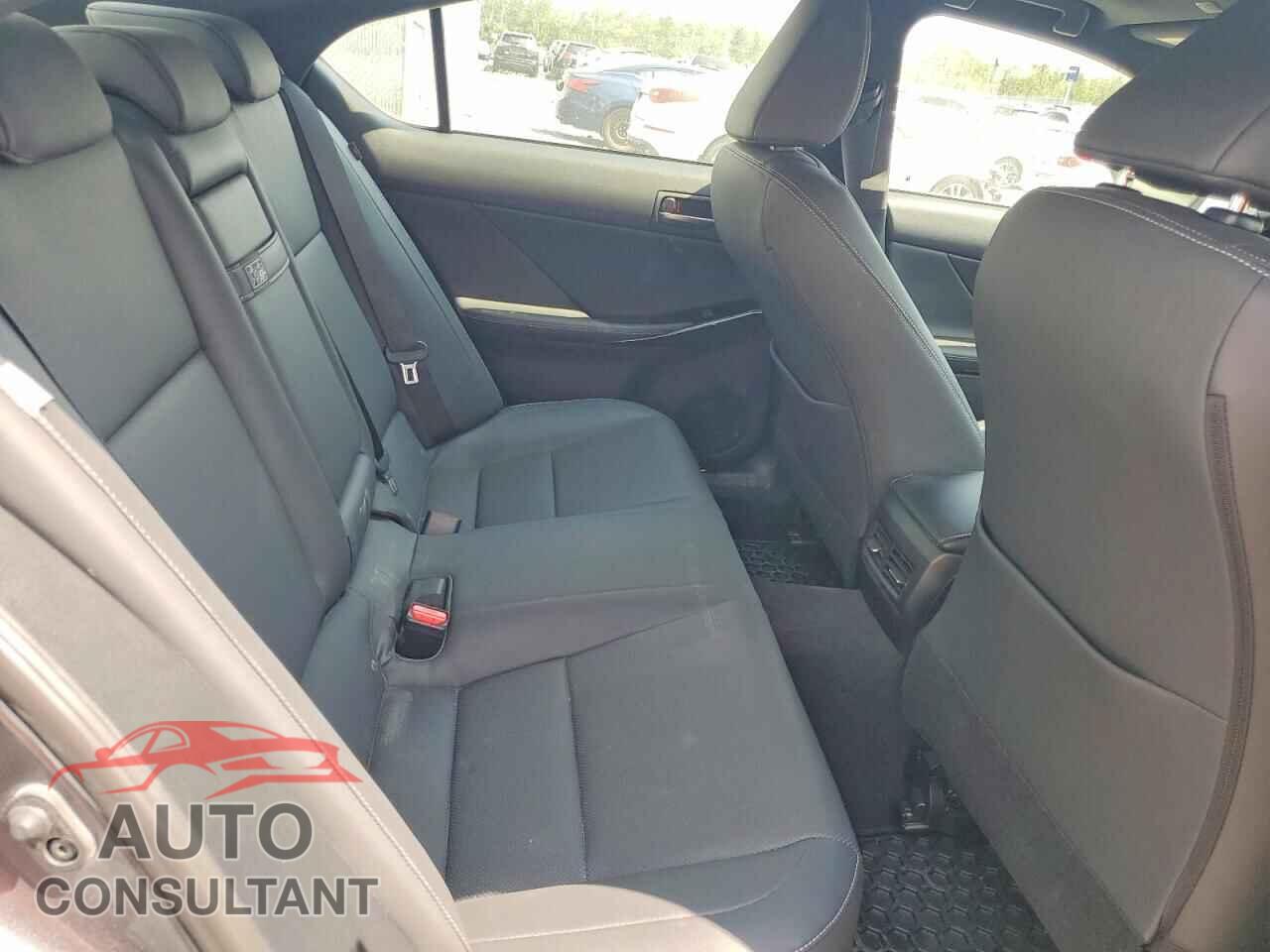 LEXUS IS 2023 - JTHC81F2XP5052560