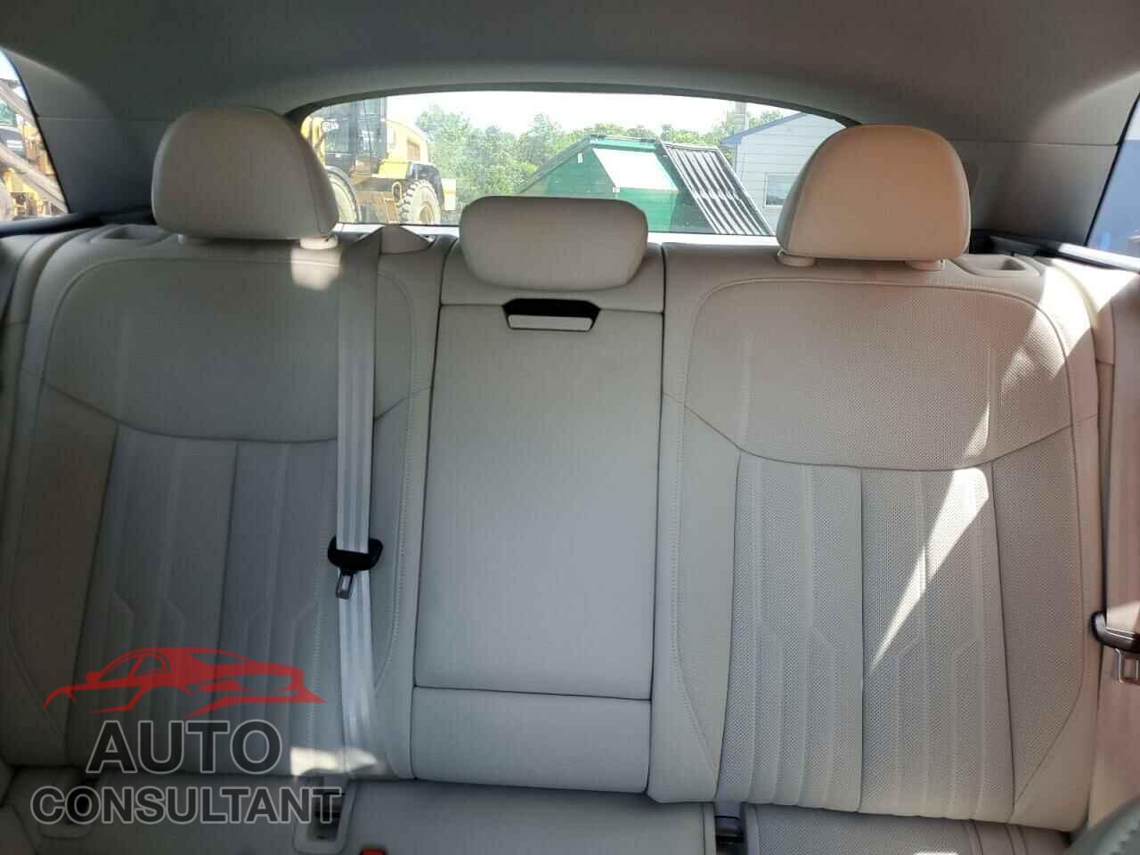 AUDI E-TRON 2019 - WA1VAAGE2KB006393