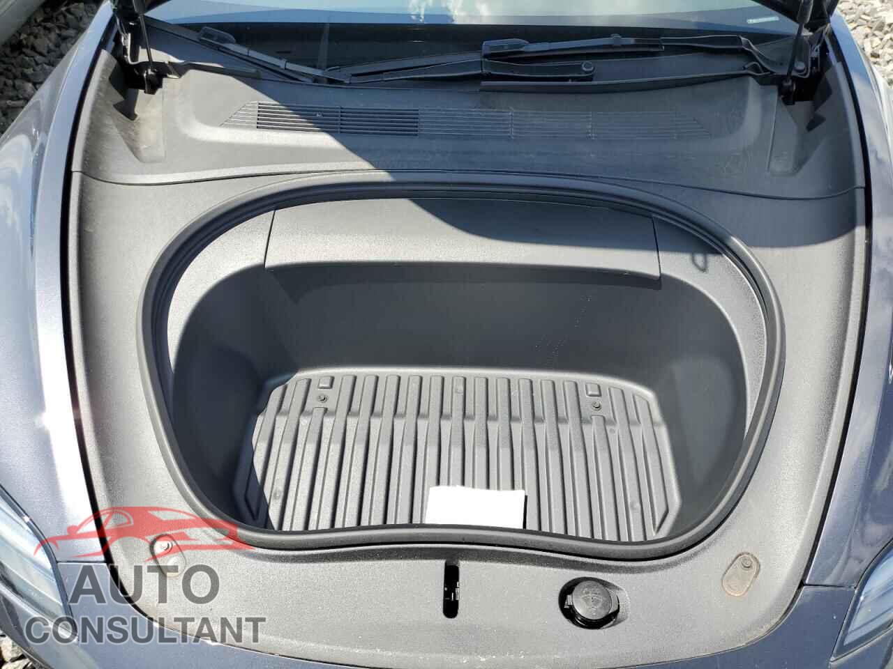 TESLA MODEL 3 2024 - 5YJ3E1EB8RF790161