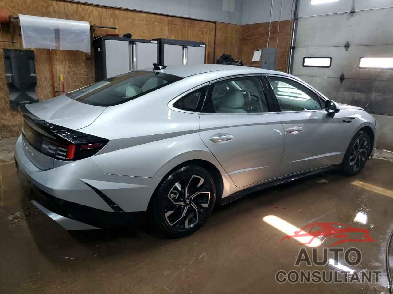 HYUNDAI SONATA 2024 - KMHL64JA7RA401946