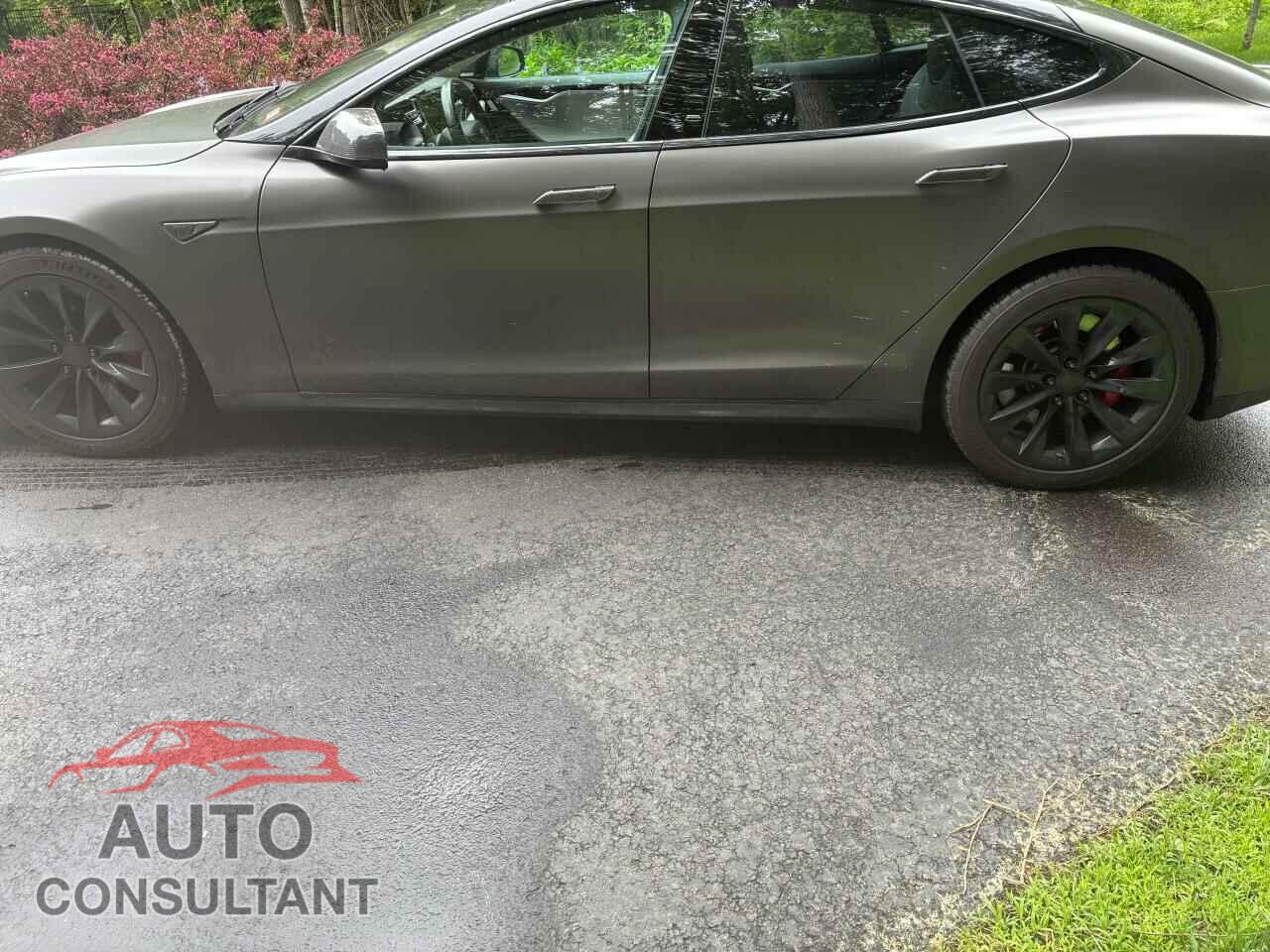 TESLA MODEL S 2015 - 5YJSA1S25FF097250