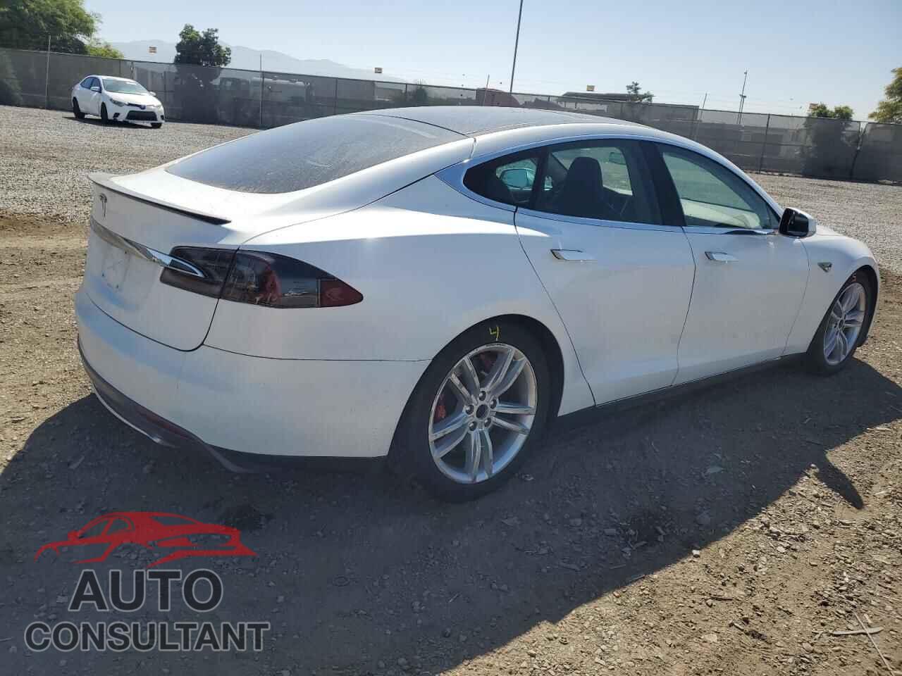 TESLA MODEL S 2012 - 5YJSA1DP0CFP01811