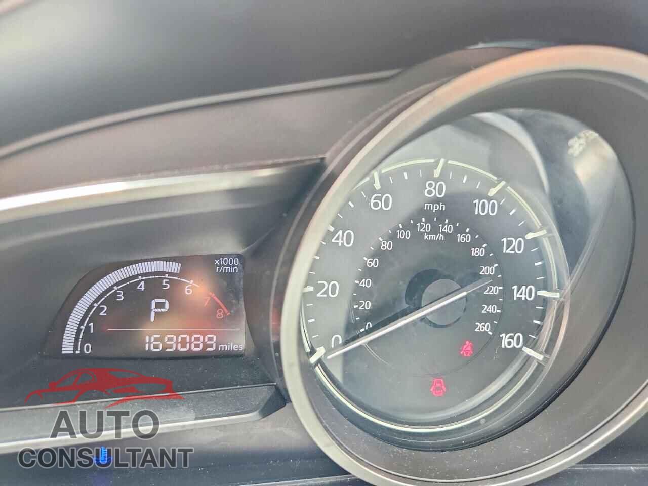MAZDA 3 2017 - 3MZBN1V74HM113168