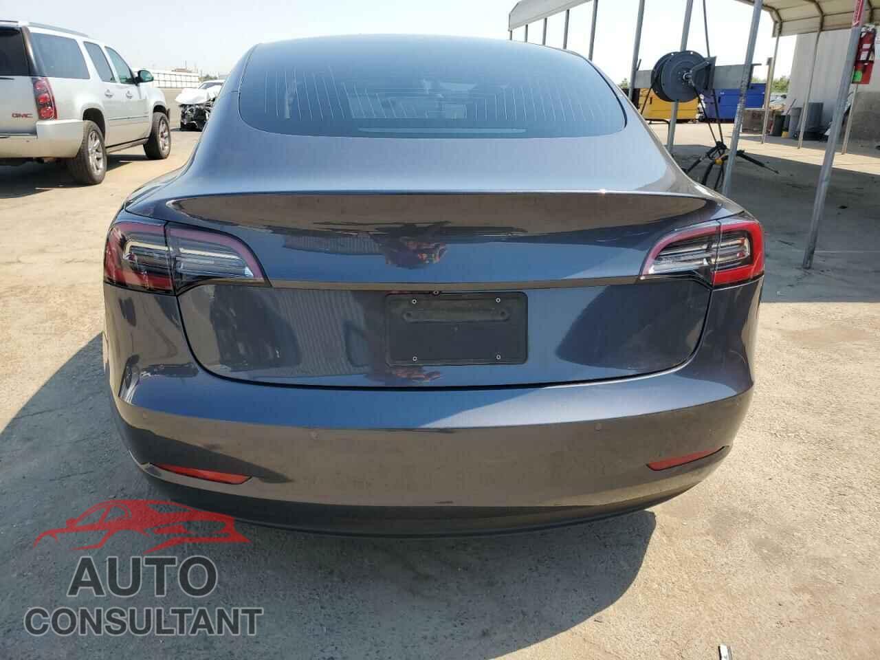 TESLA MODEL 3 2019 - 5YJ3E1EAXKF125937