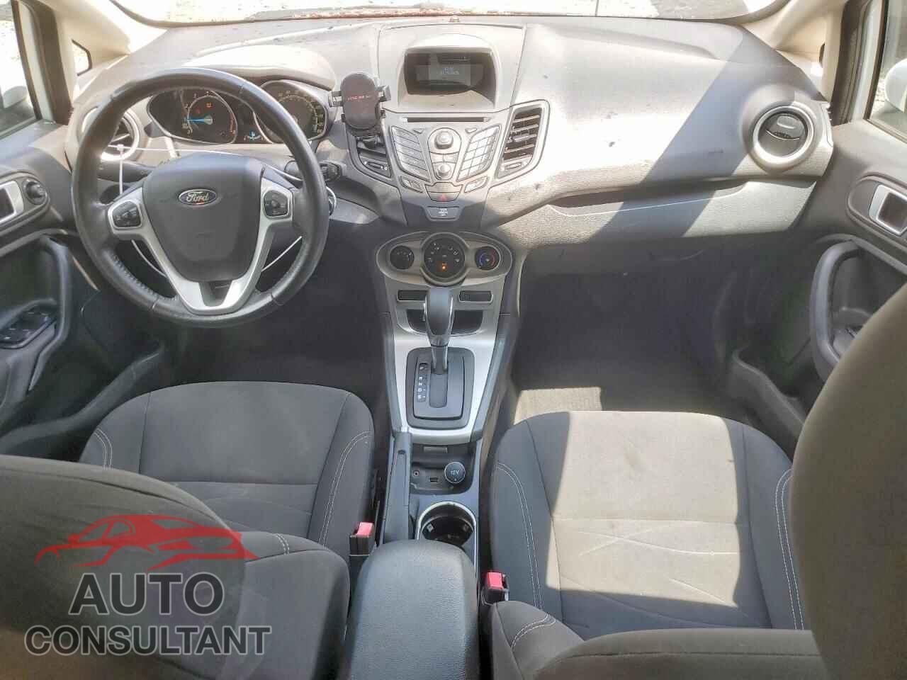 FORD FIESTA 2014 - 3FADP4EJ3EM102716