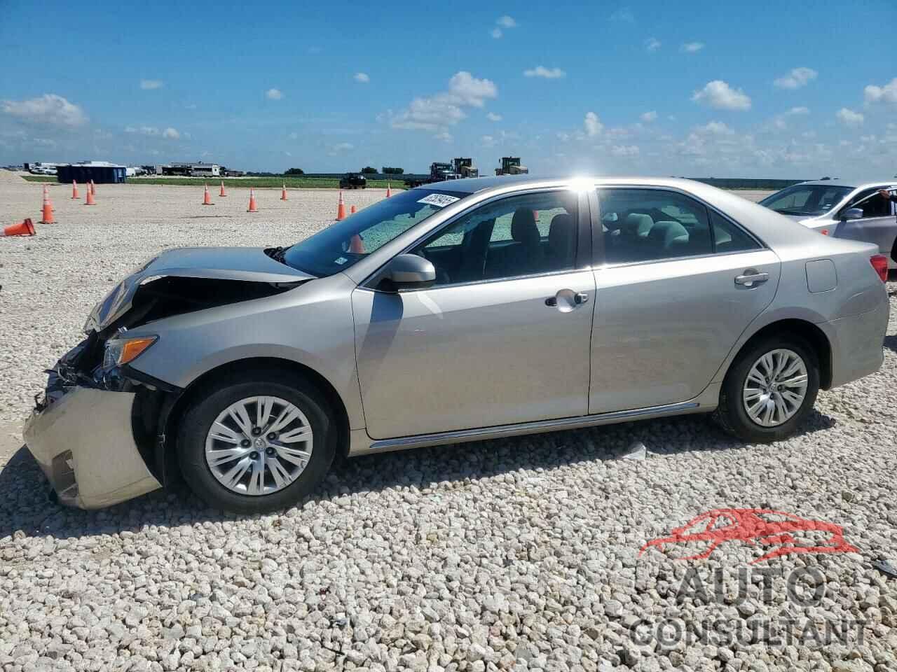 TOYOTA CAMRY 2014 - 4T4BF1FK0ER421661