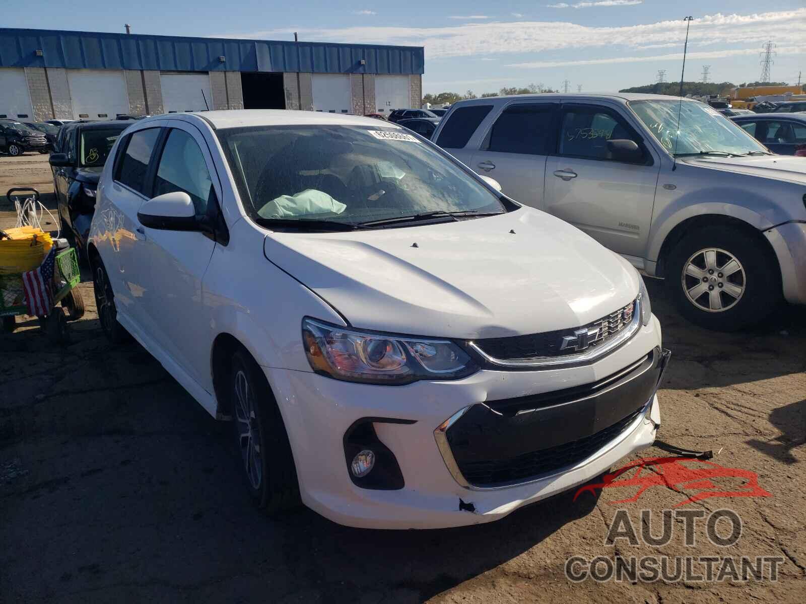 CHEVROLET SONIC 2020 - 1G1JD6SBXL4130948