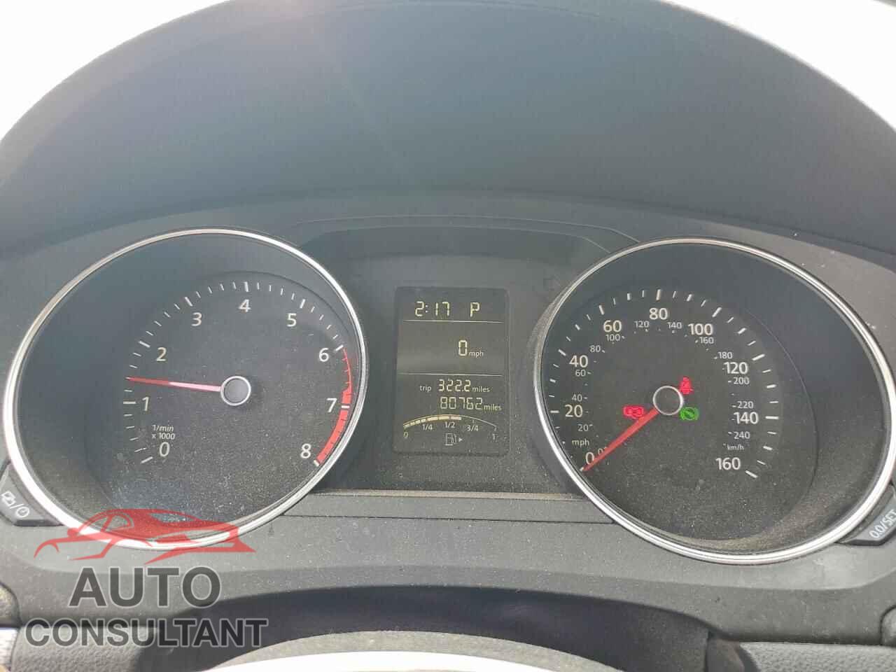 VOLKSWAGEN JETTA 2018 - 3VW2B7AJ3JM228296