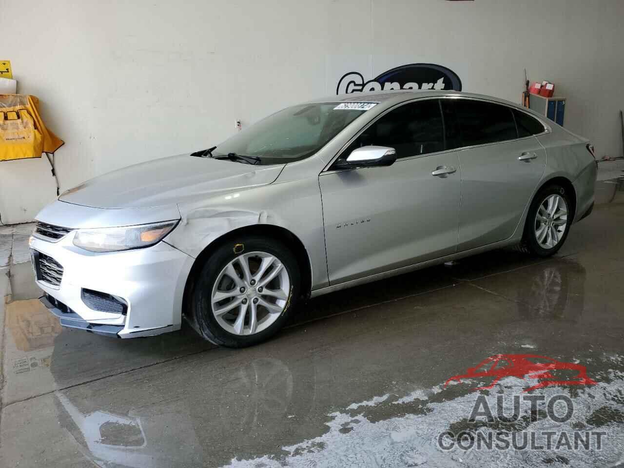 CHEVROLET MALIBU 2018 - 1G1ZD5ST5JF211931