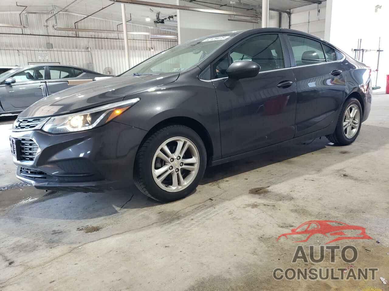 CHEVROLET CRUZE 2017 - 1G1BE5SM1H7256859