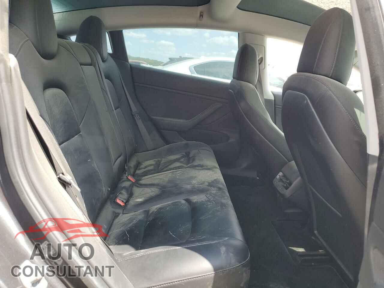 TESLA MODEL 3 2018 - 5YJ3E1EA6JF101892