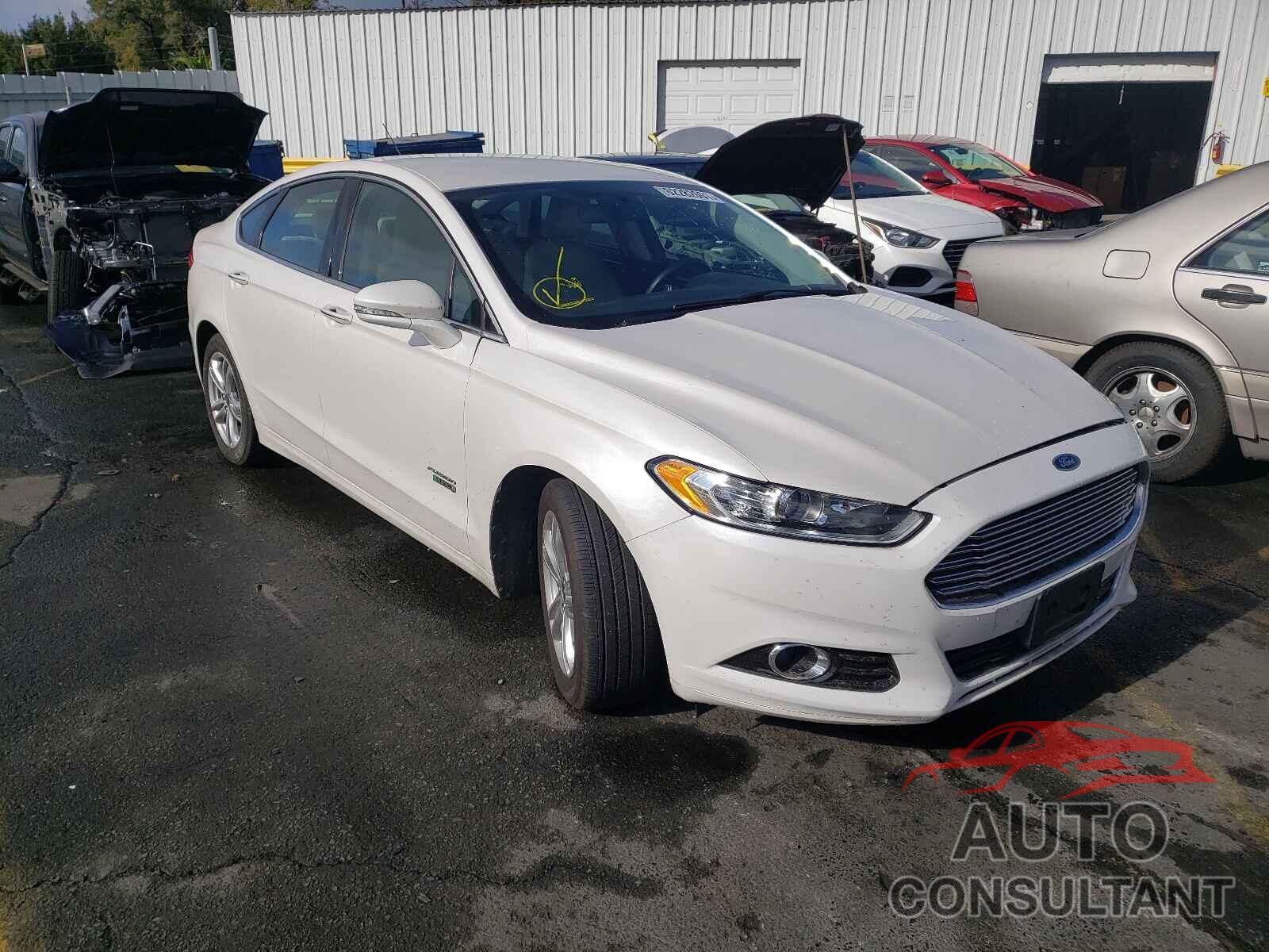 FORD FUSION 2016 - 3FA6P0SU5GR157593