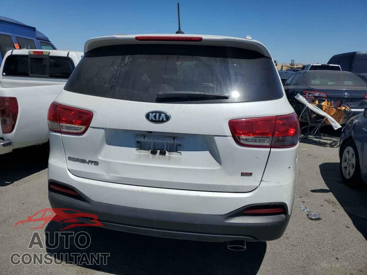 KIA SORENTO 2017 - 5XYPG4A35HG293880