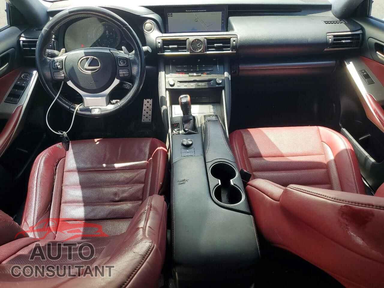 LEXUS IS 2017 - JTHBA1D21H5042987