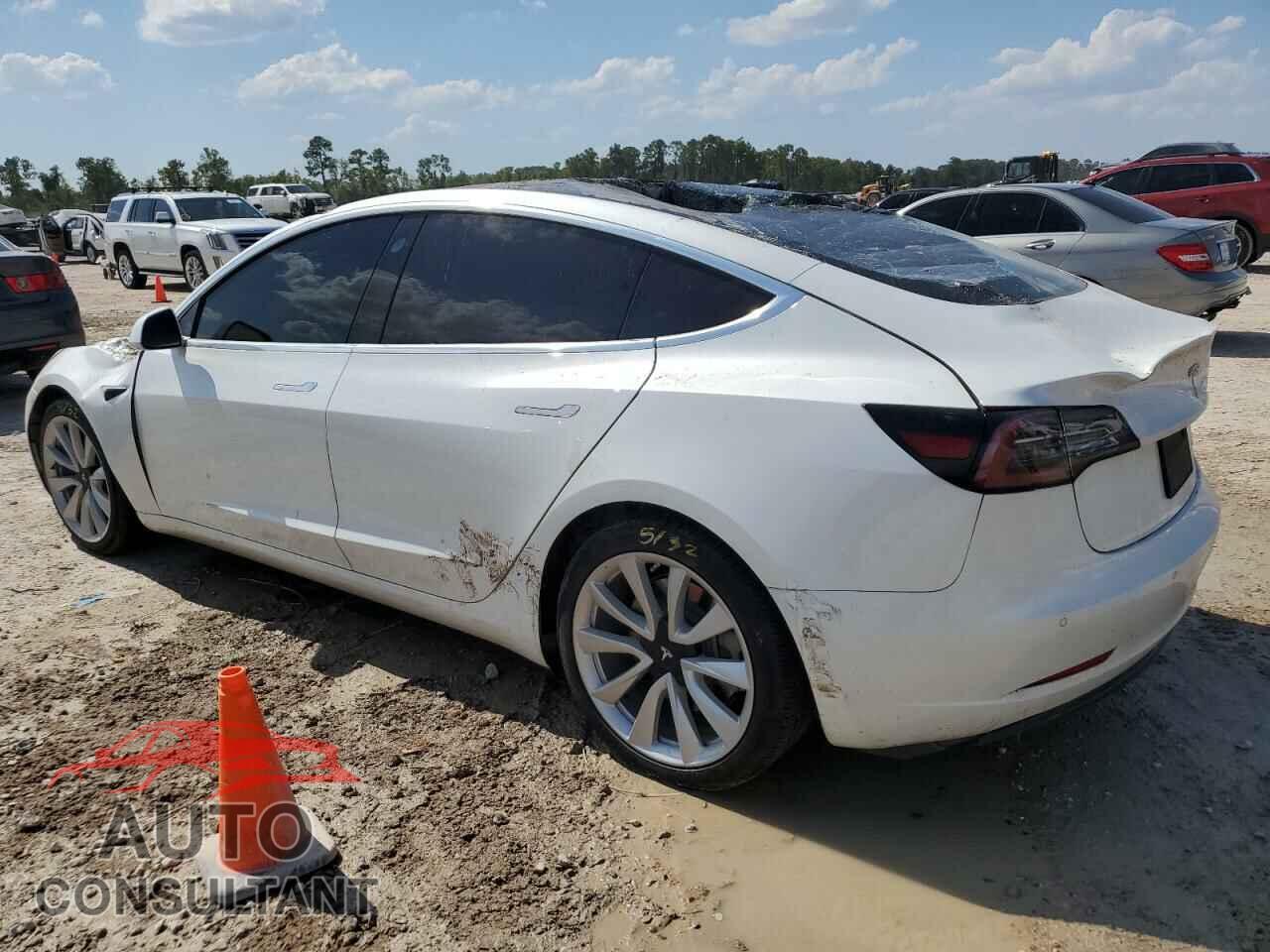 TESLA MODEL 3 2020 - 5YJ3E1EB4LF628521