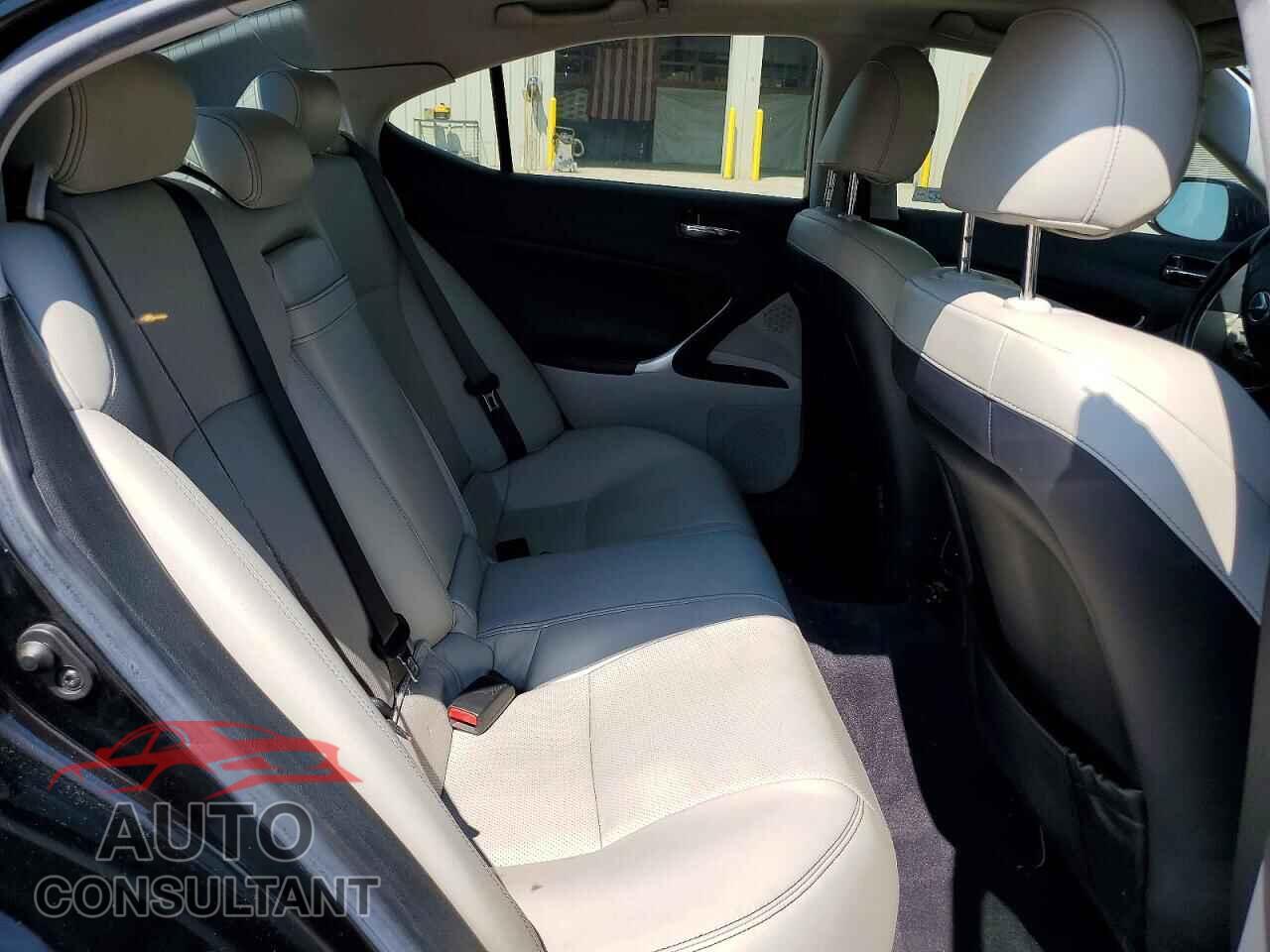 LEXUS IS 2009 - JTHBK262392093068