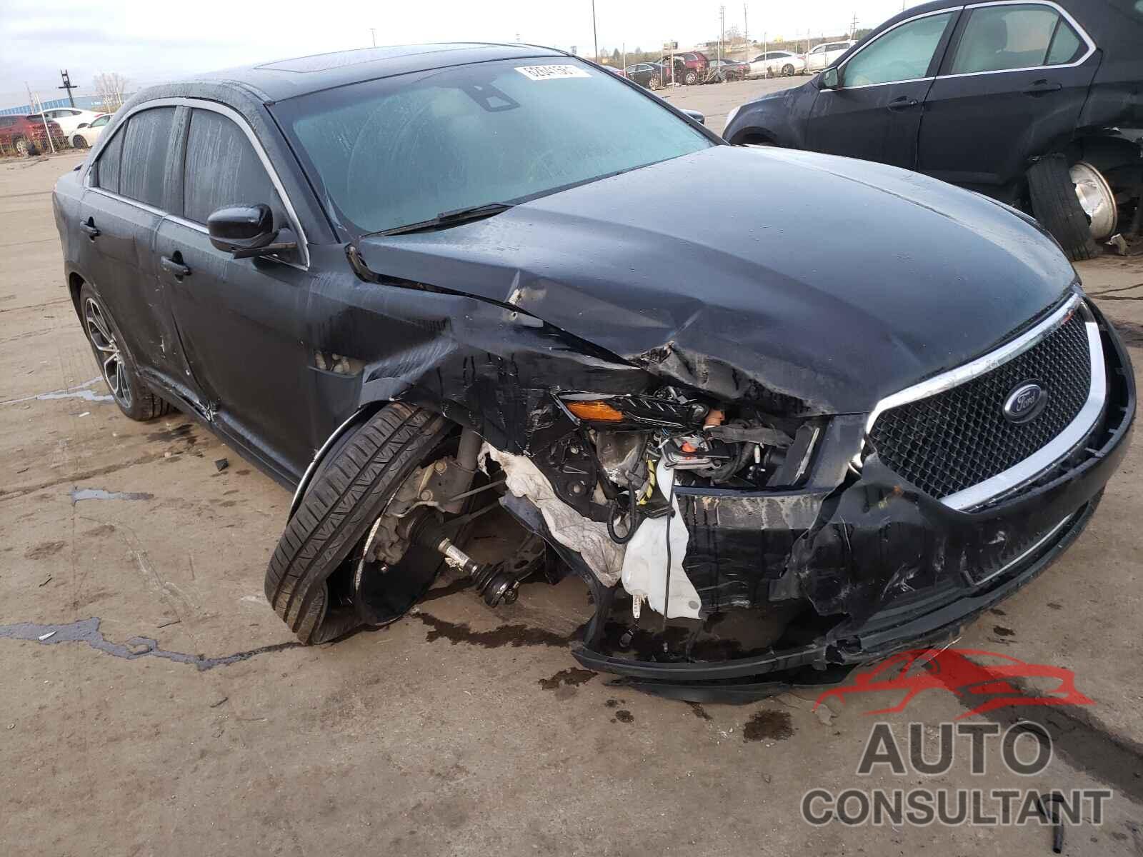 FORD TAURUS 2018 - 1FAHP2KT0JG105511