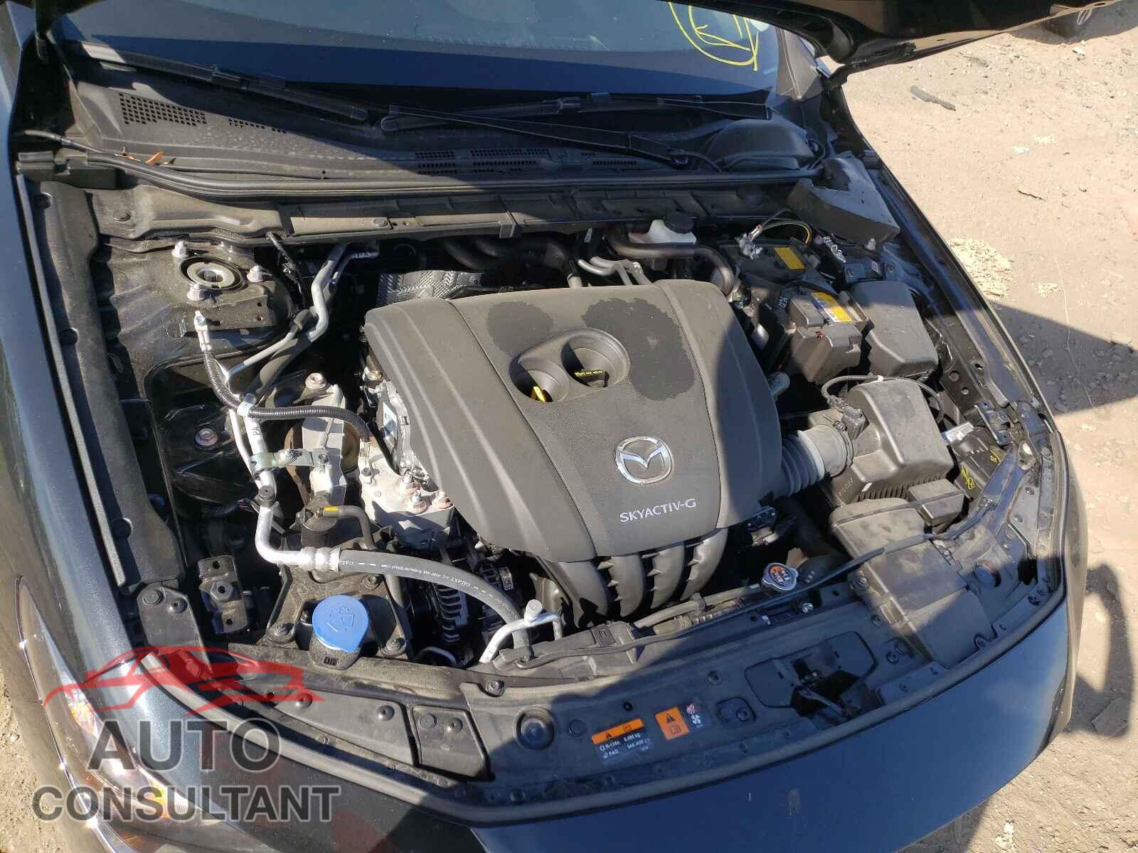 MAZDA 3 2021 - JM1BPAA79M1331567