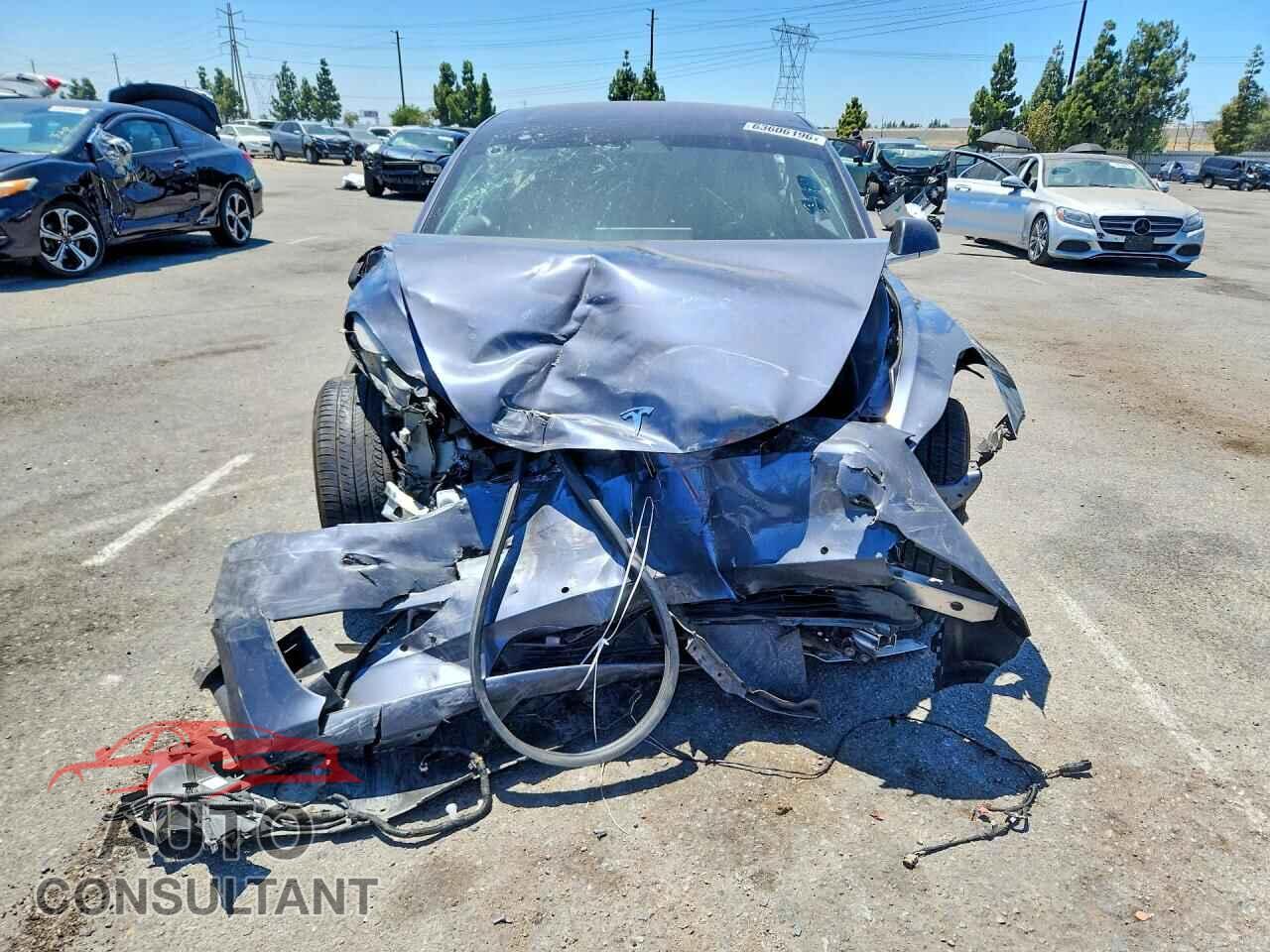 TESLA MODEL 3 2018 - 5YJ3E1EA1JF059499