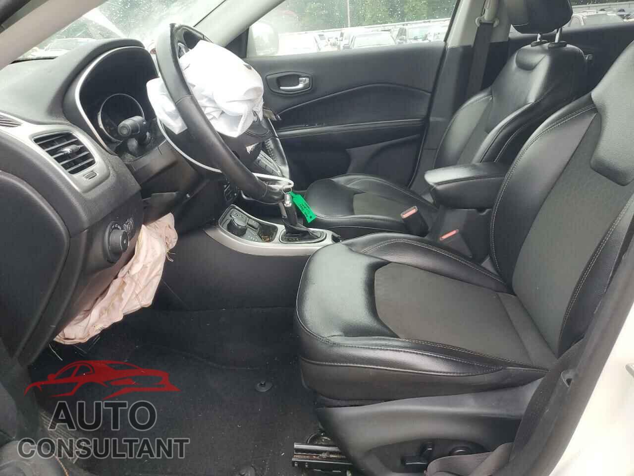 JEEP COMPASS 2018 - 3C4NJDBB1JT483768