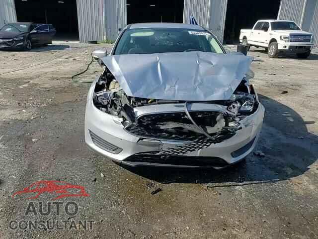 FORD FOCUS 2017 - 1FADP3K29HL208018