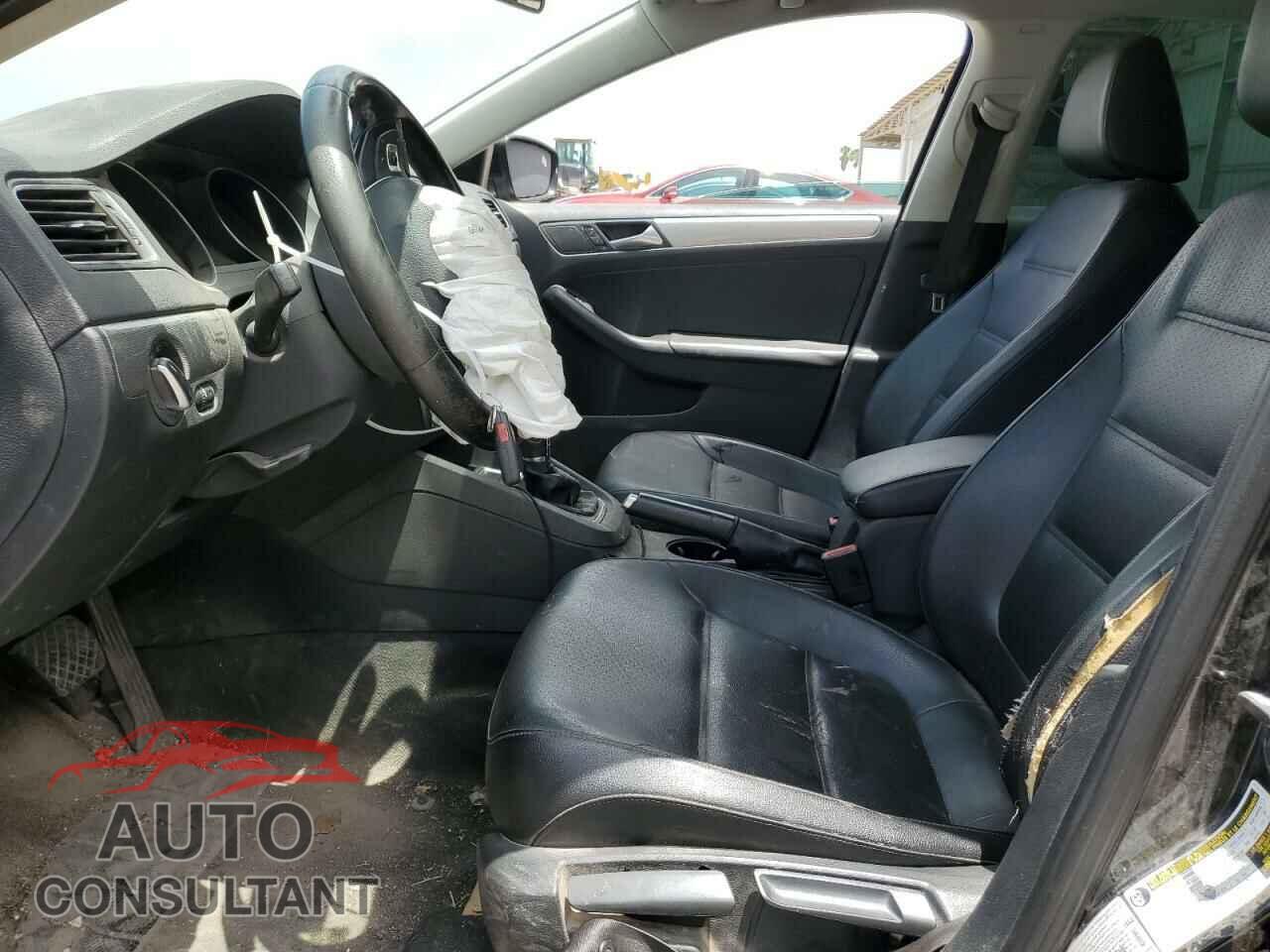 VOLKSWAGEN JETTA 2017 - 3VWDB7AJ5HM232465