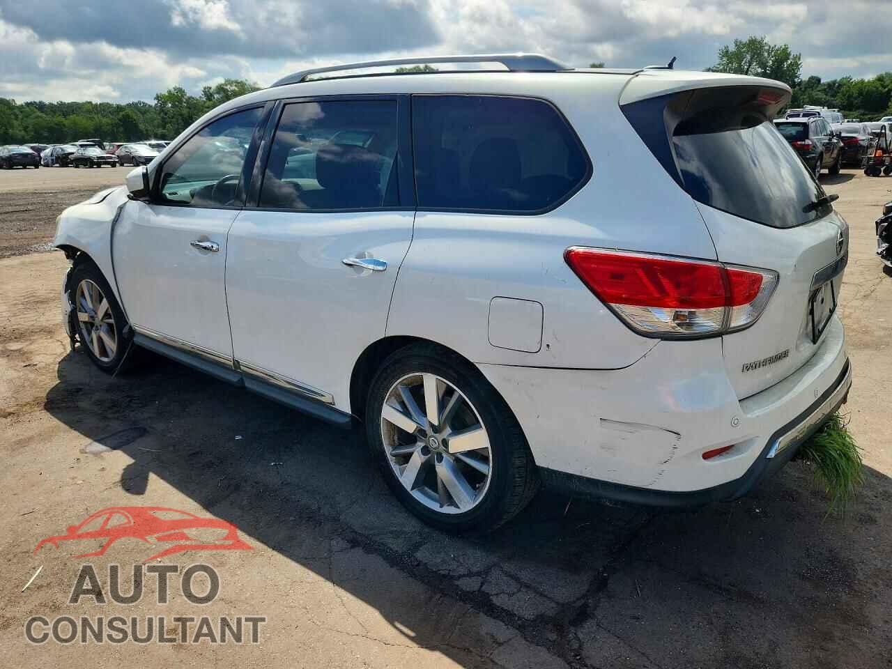 NISSAN PATHFINDER 2013 - 5N1AR2MM2DC688313