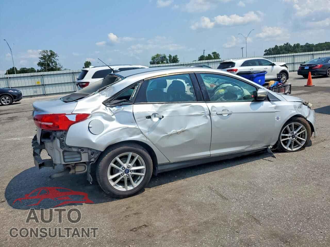 FORD FOCUS 2015 - 1FADP3F29FL342891