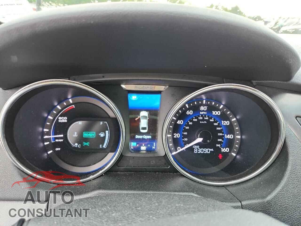 HYUNDAI SONATA 2013 - KMHEC4A48DA084411