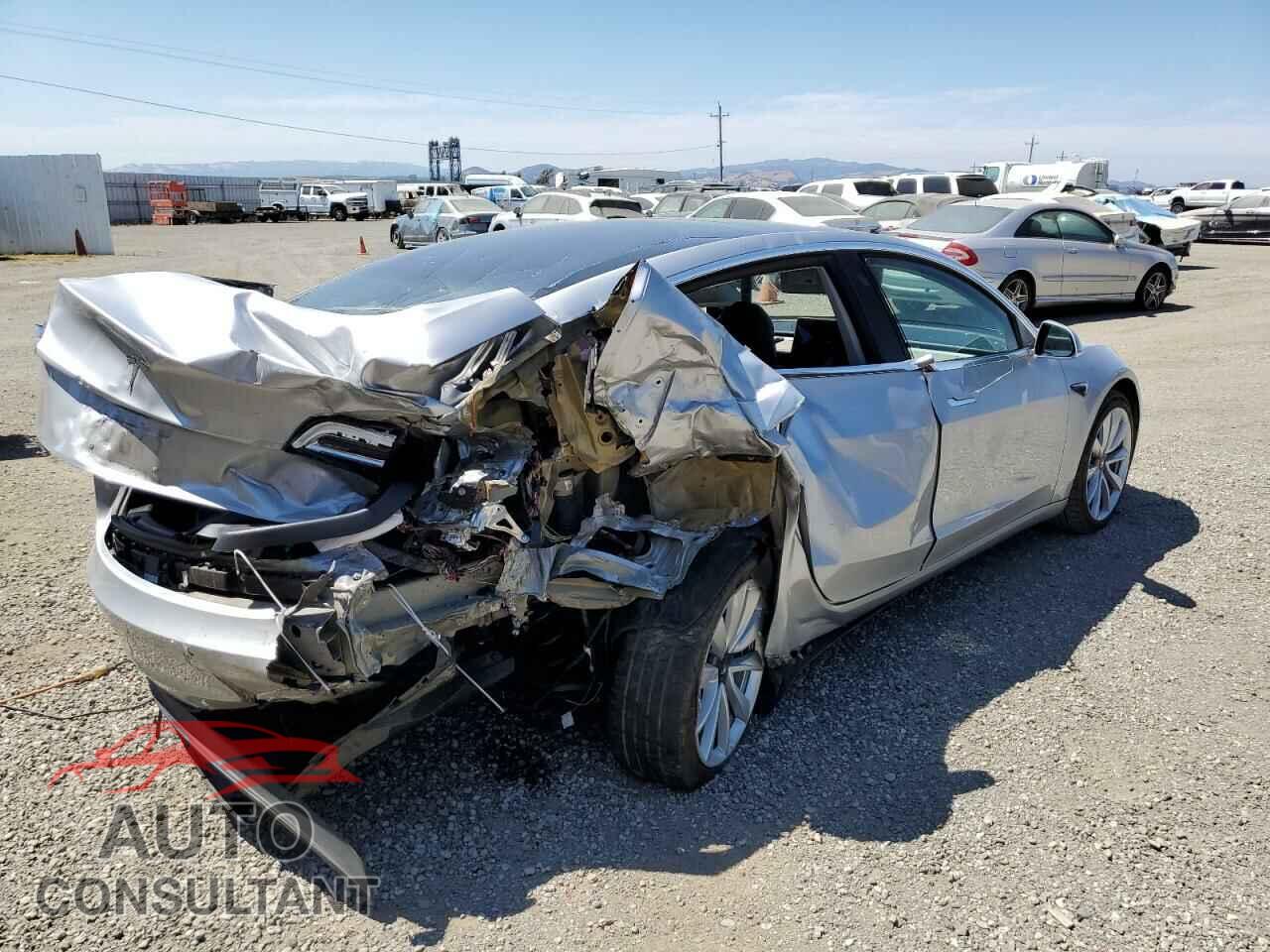 TESLA MODEL 3 2018 - 5YJ3E1EA6JF098461