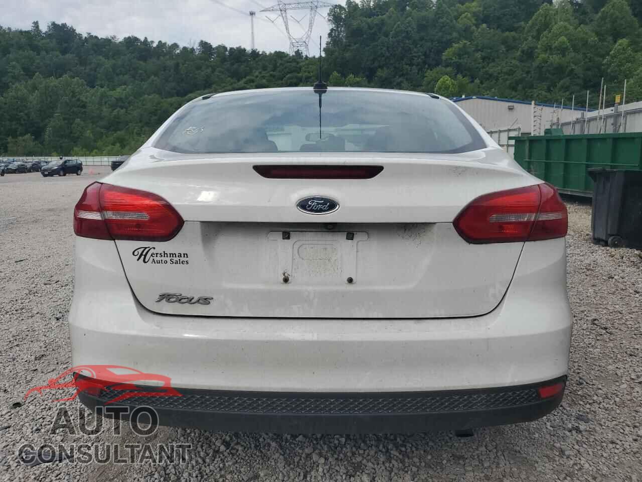 FORD FOCUS 2018 - 1FADP3E24JL310084