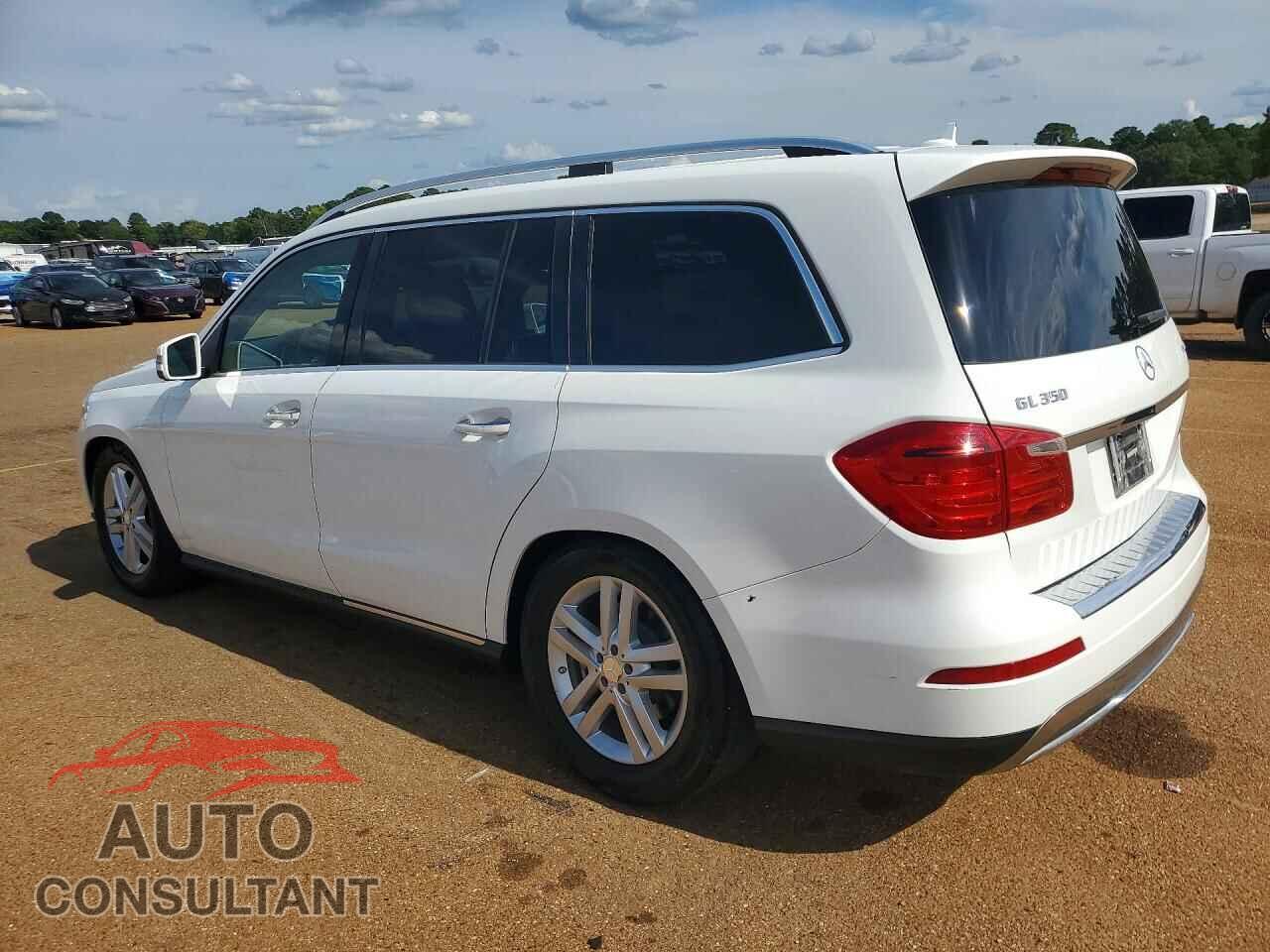 MERCEDES-BENZ GL-CLASS 2015 - 4JGDF2EE9FA521054