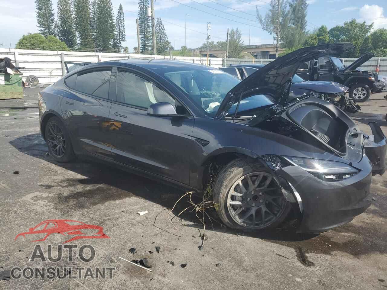 TESLA MODEL 3 2025 - 5YJ3E1EA1SF998329