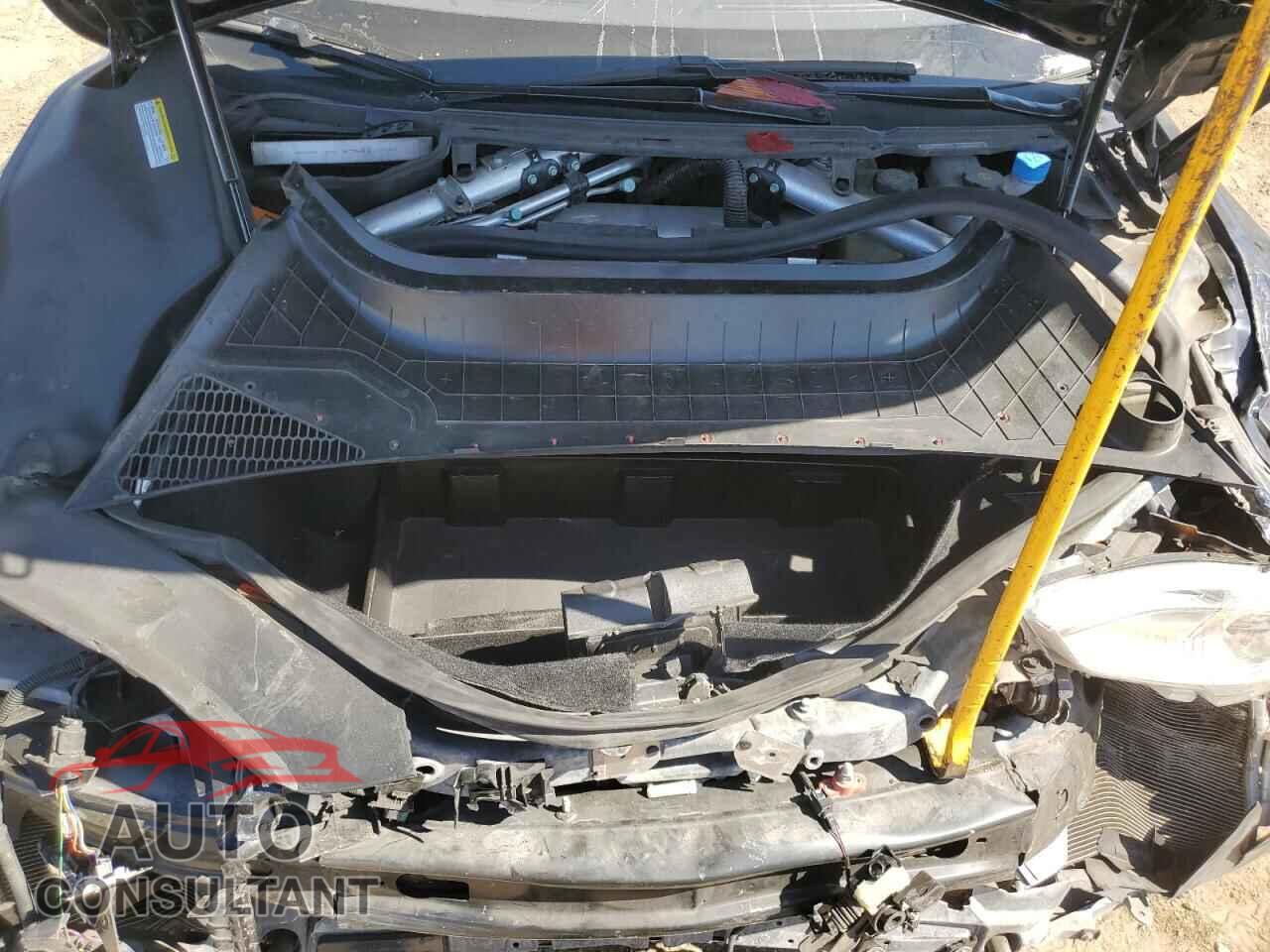 TESLA MODEL S 2013 - 5YJSA1DN6DFP20296