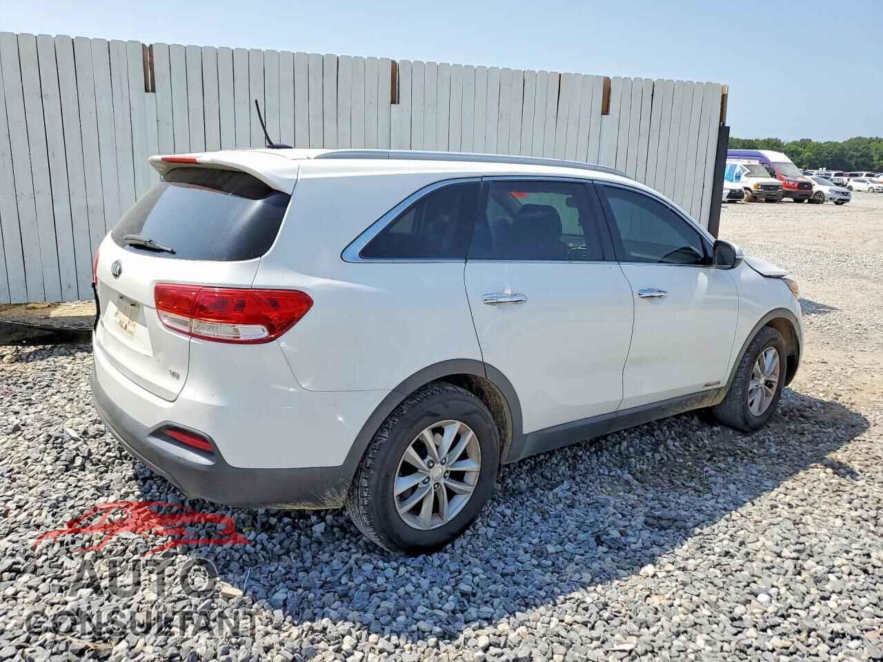 KIA SORENTO 2017 - 5XYPGDA59HG220125