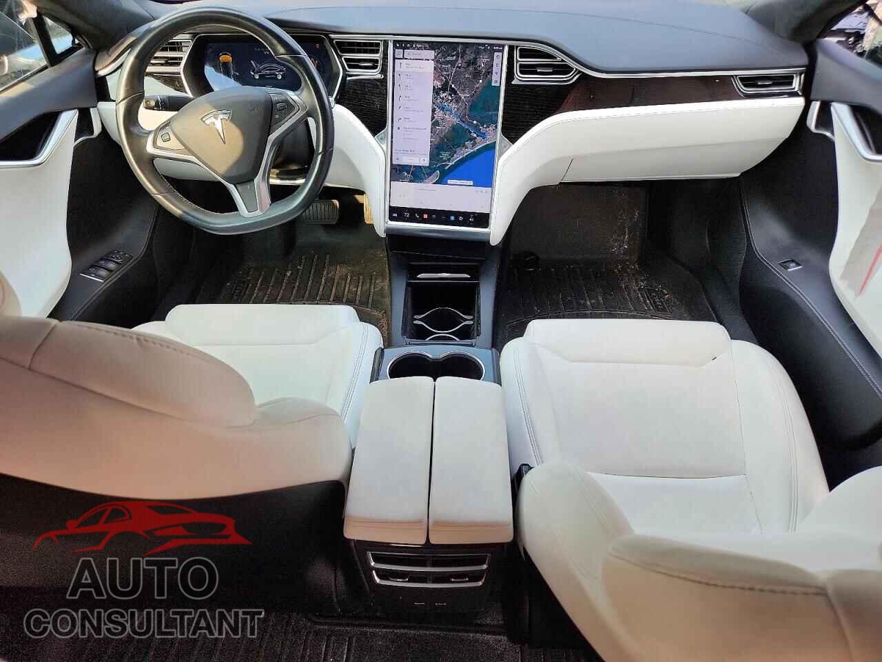 TESLA MODEL S 2017 - 5YJSA1E15HF200057