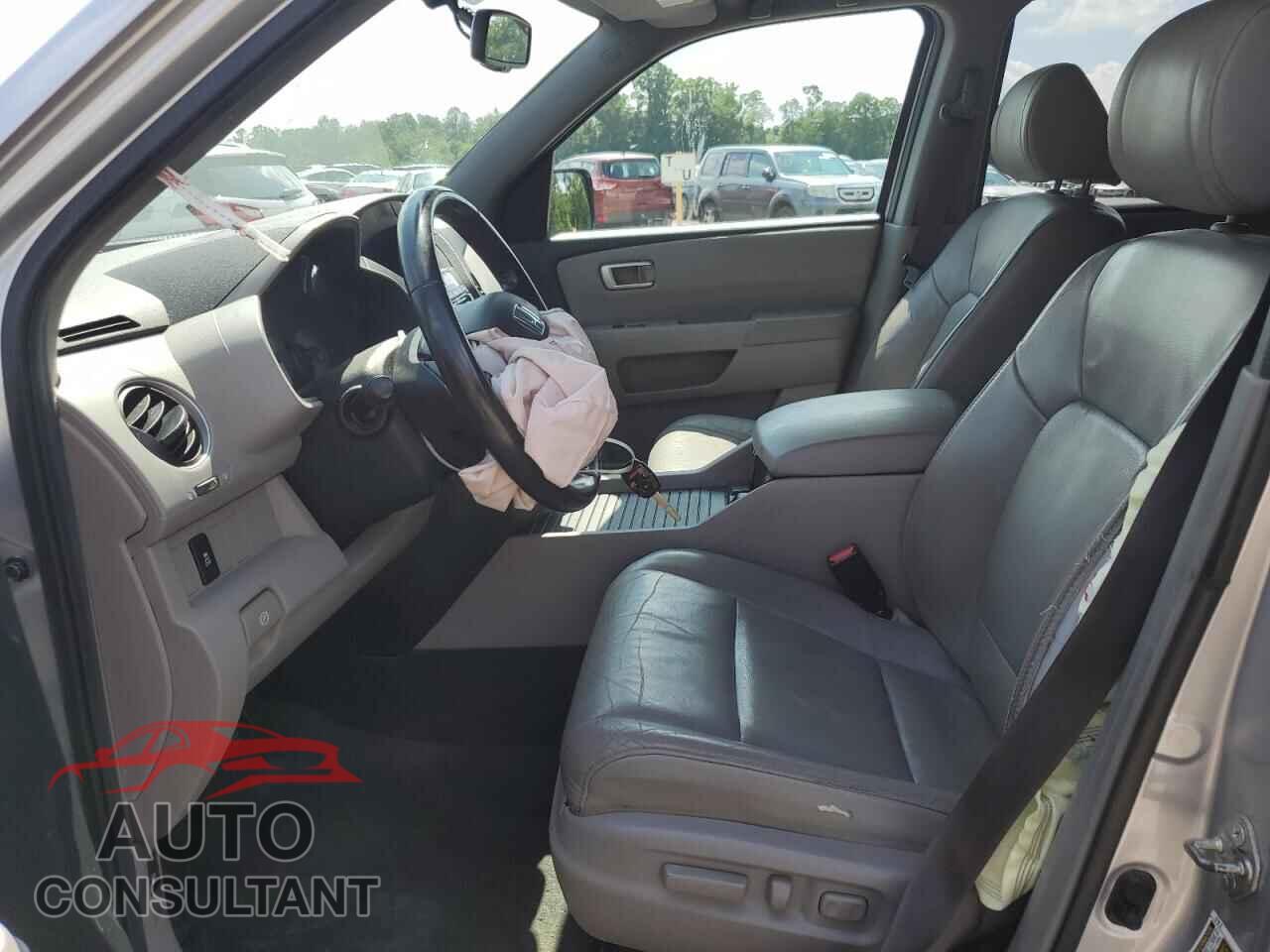 HONDA PILOT 2013 - 5FNYF4H67DB067963