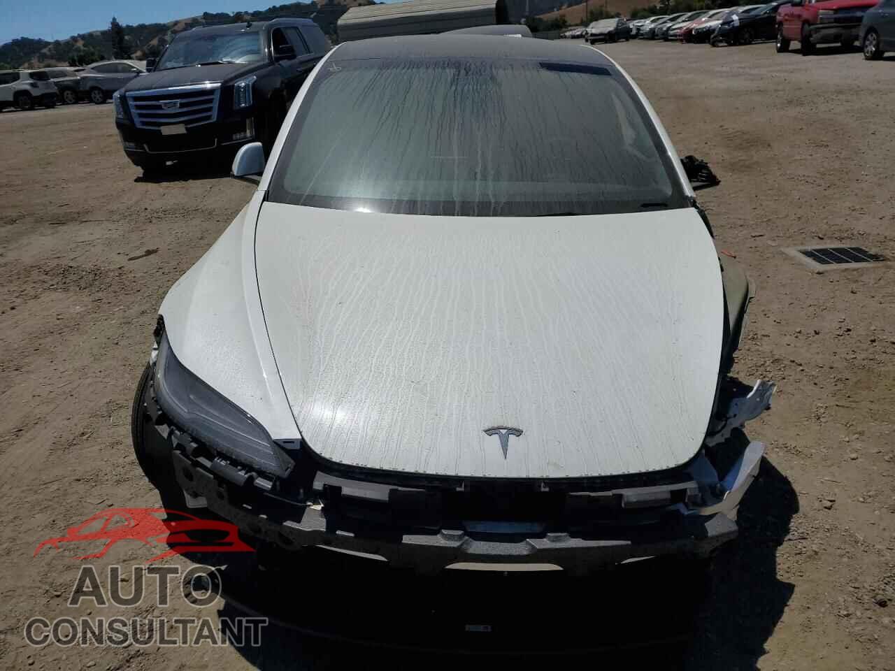 TESLA MODEL 3 2025 - 5YJ3E1EA7SF922100