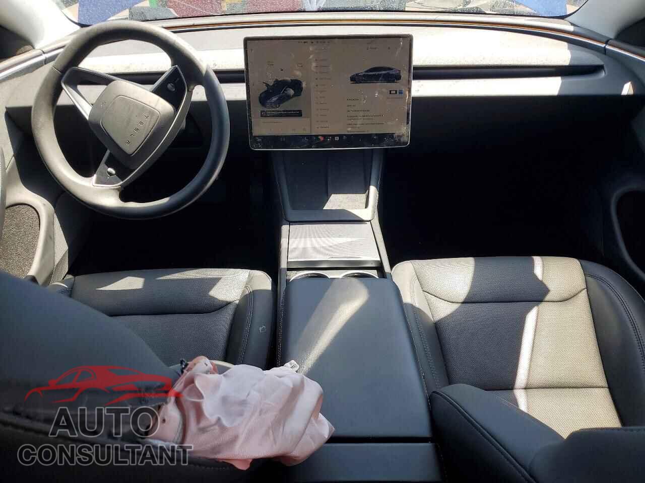 TESLA MODEL 3 2024 - 5YJ3E1EAXRF784708