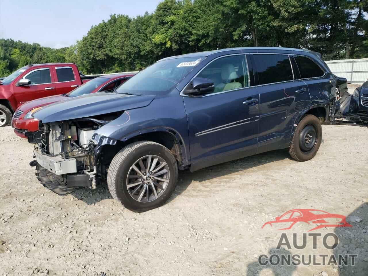 TOYOTA HIGHLANDER 2019 - 5TDJZRFH2KS743108