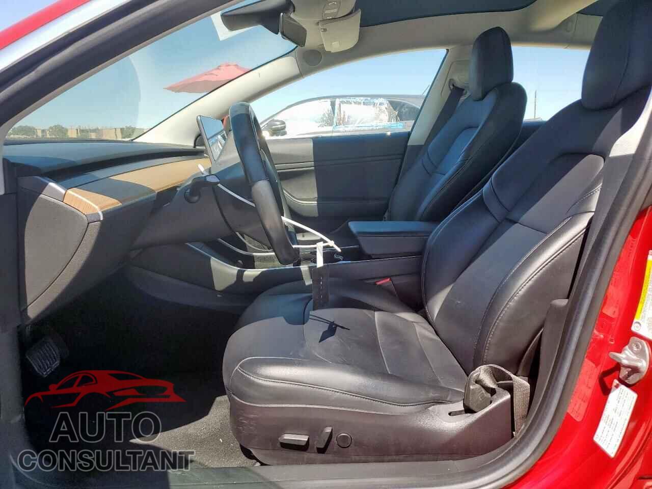 TESLA MODEL 3 2018 - 5YJ3E1EA4JF011740