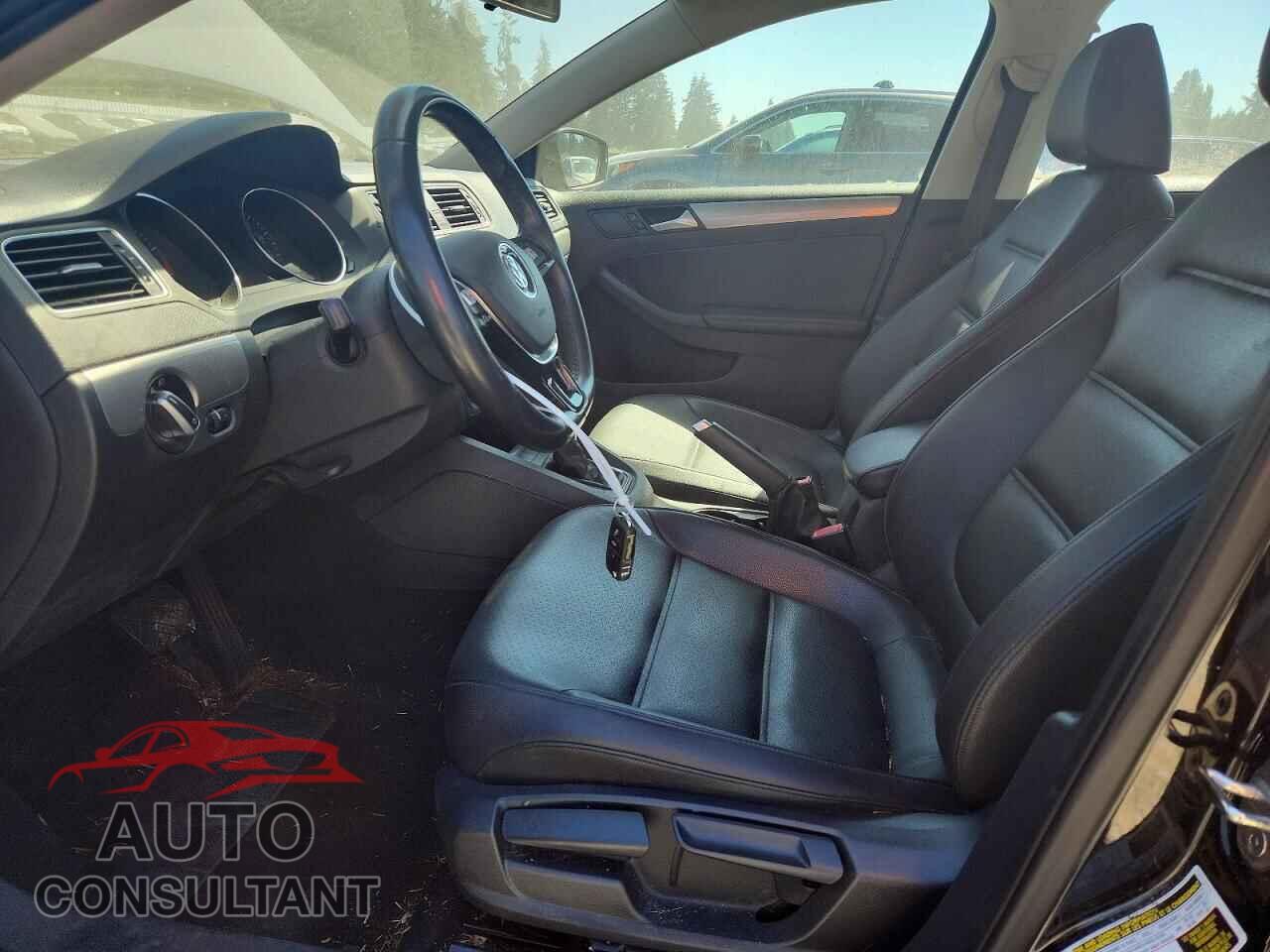 VOLKSWAGEN JETTA 2017 - 3VWDB7AJ5HM335613