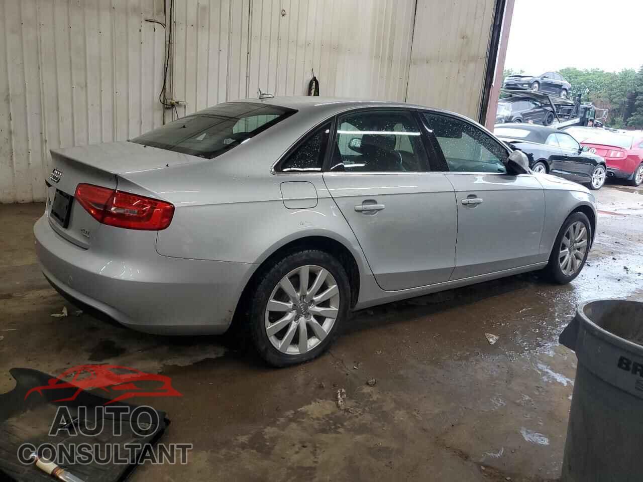 AUDI A4 2013 - WAUBFAFL1DN048451