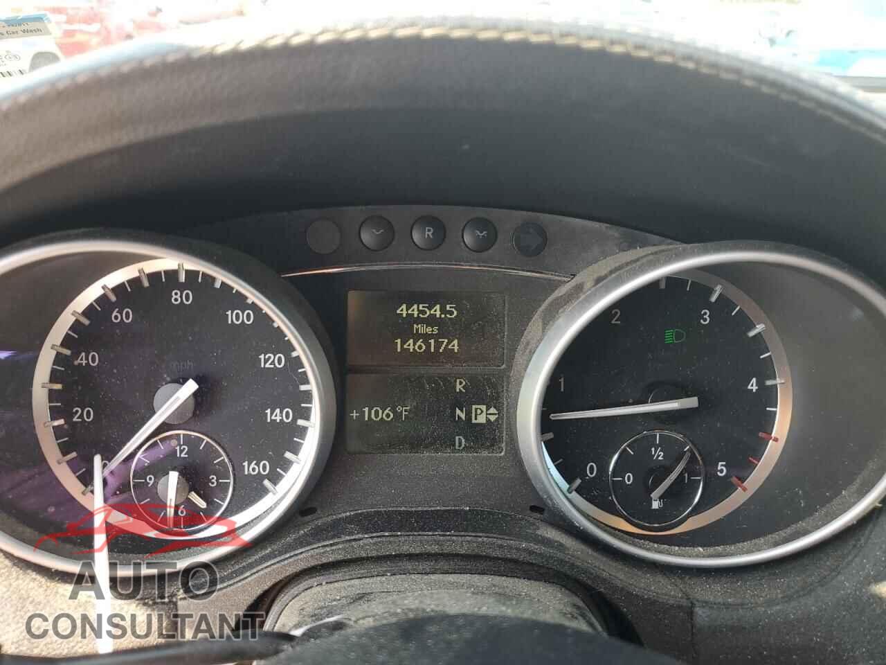 MERCEDES-BENZ GL-CLASS 2012 - 4JGBF2FE0CA770828