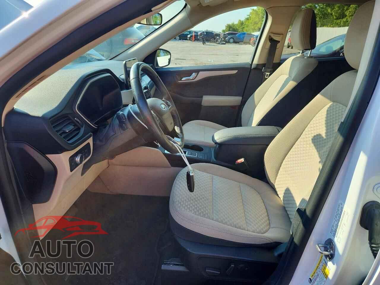FORD ESCAPE 2020 - 1FMCU0BZ8LUA80606