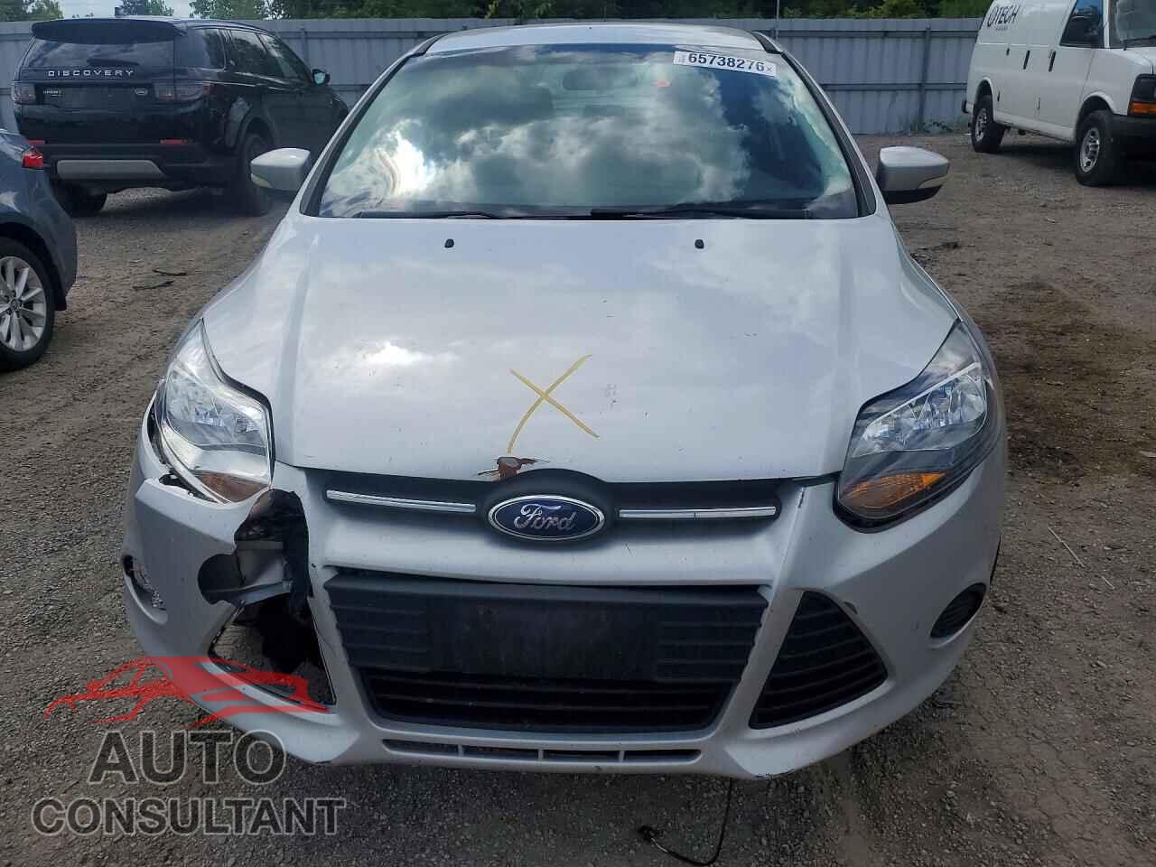 FORD FOCUS 2014 - 1FADP3F22EL352726