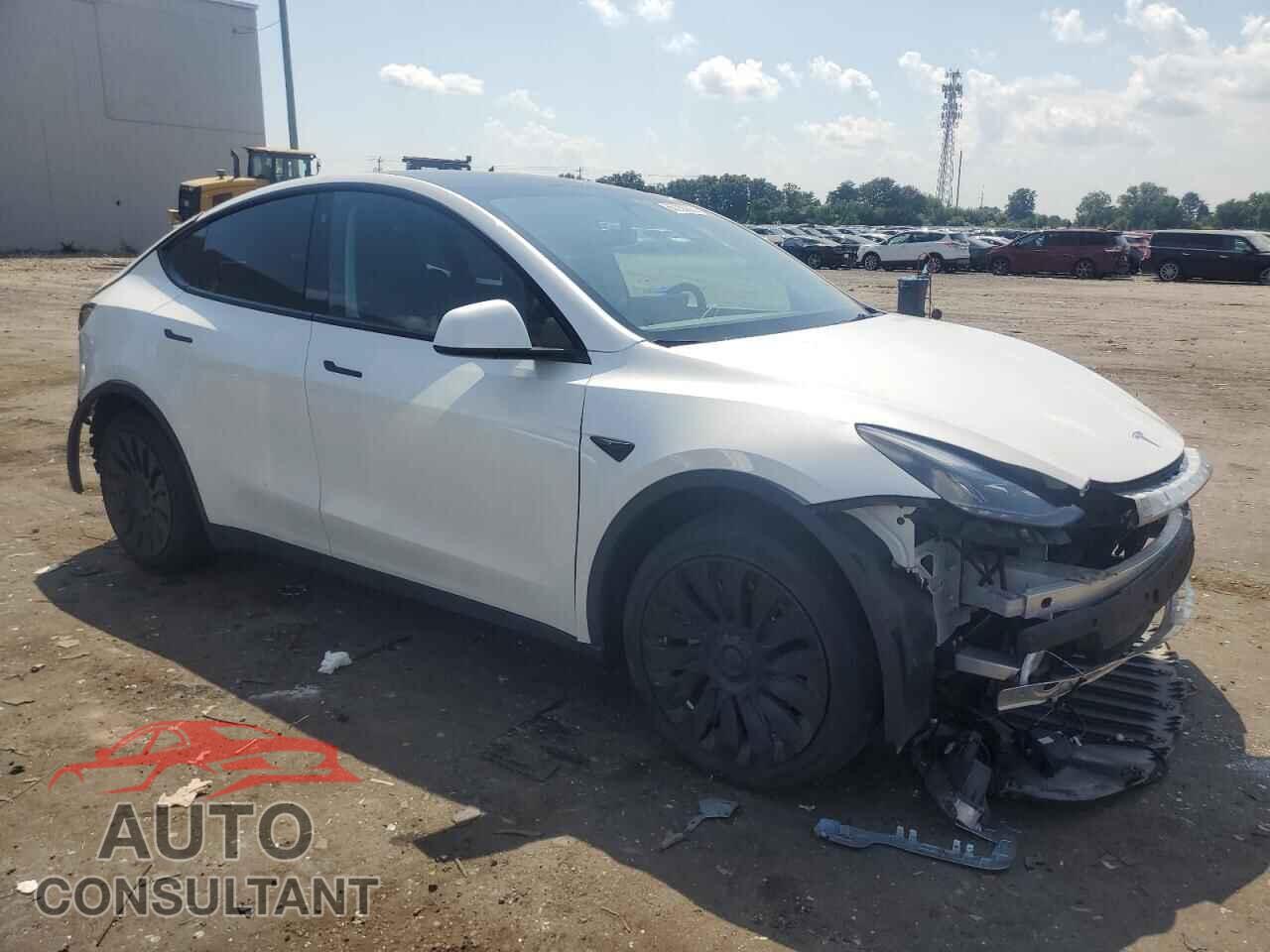 TESLA MODEL Y 2023 - 7SAYGAEEXPF629403