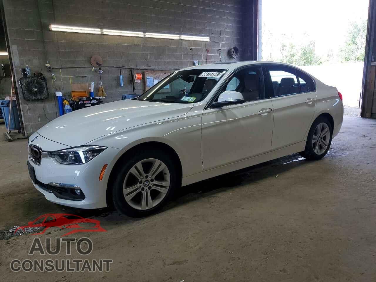 BMW 3 SERIES 2016 - WBA8E3G55GNT77800